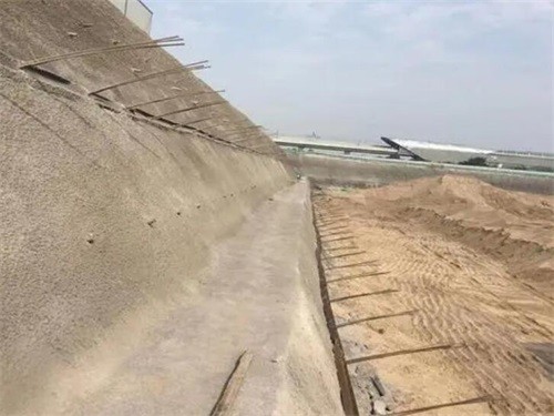 平和河道边坡加固